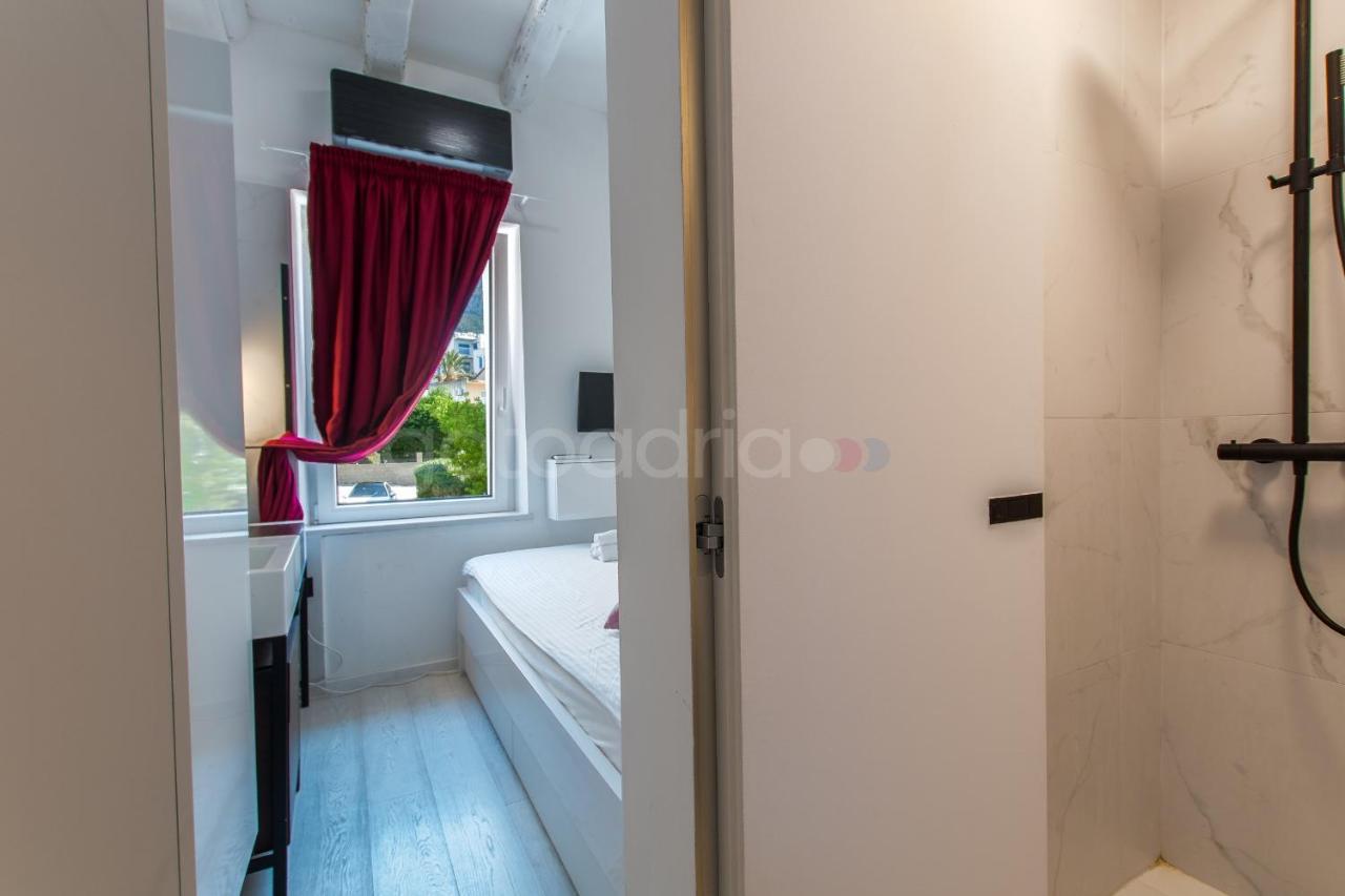 Beachfront Deluxe B&B Makarska Exterior foto